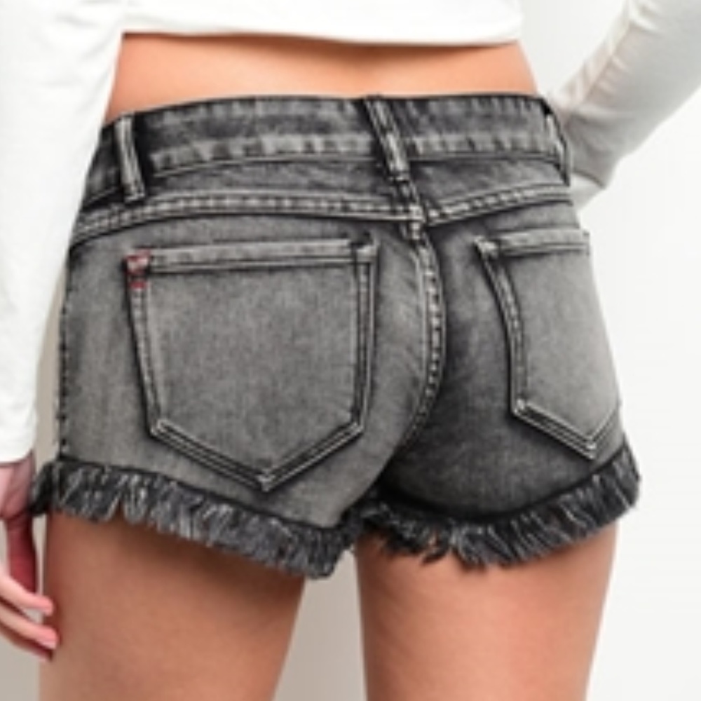 DENIM SHORTS - Picture 2 of 3